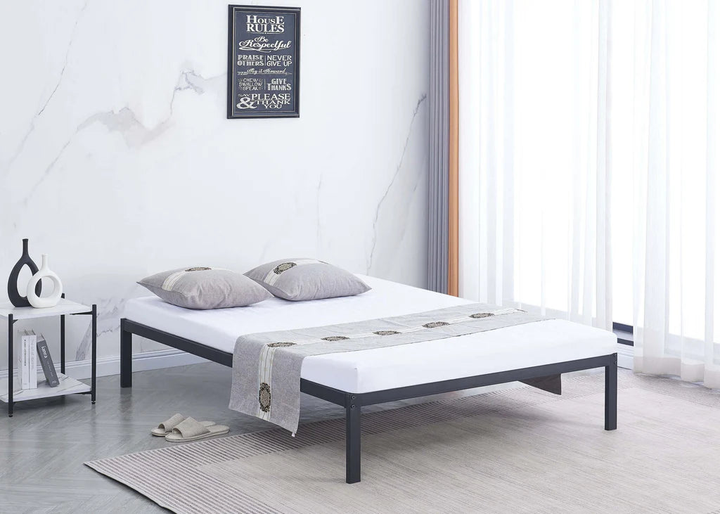 Thornham Bed - Black
